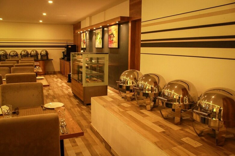 Rest Inn Skr A Petrichor Hotel
