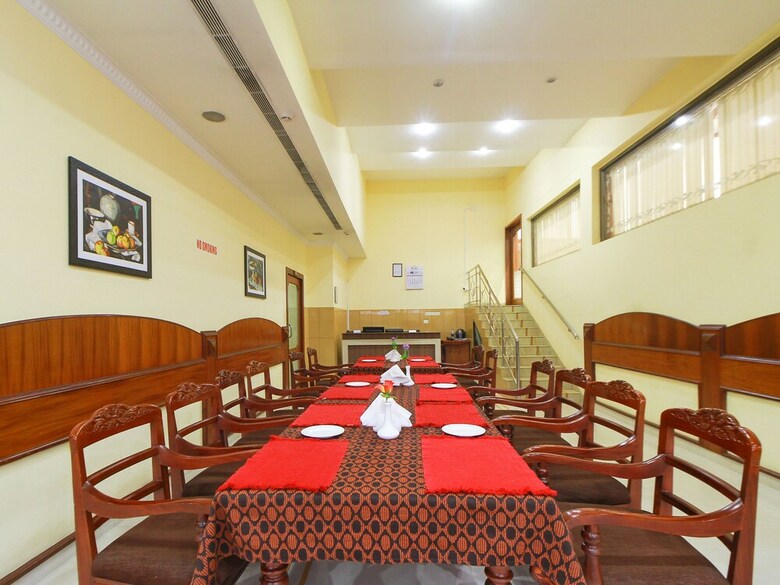 Hotel Oyo 28567 Krishna Holiday Village