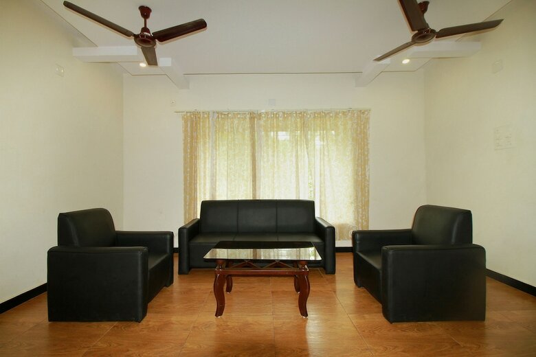 Hotel Oyo 22276 Sujitha Service Apartments
