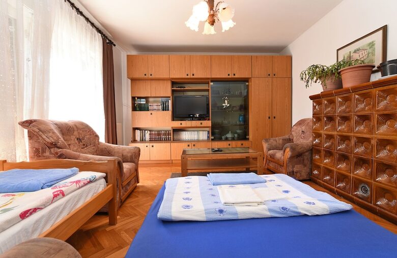 Apartment 74