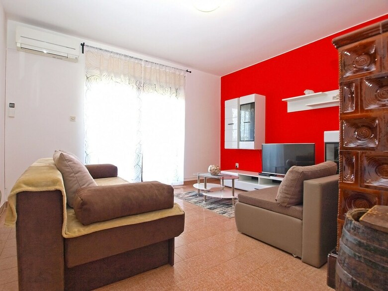 Apartment 1200