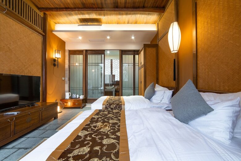 Hotel Qiansu Ban Jiang Xia Boutique Inn