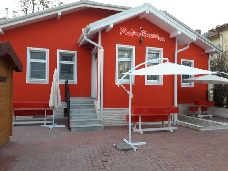 Hotel Red House