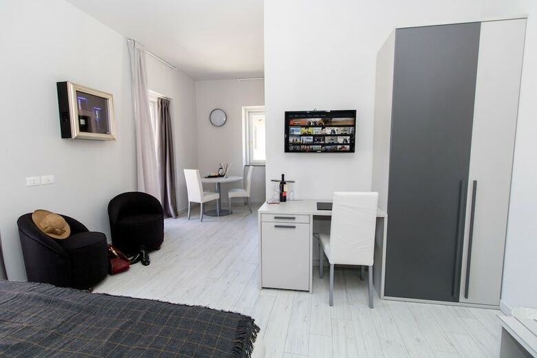 Le Suite Bed & Breakfast - Holiday Home