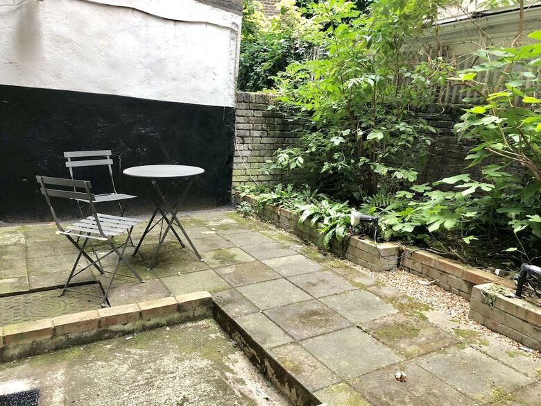 Pimlico Apartment