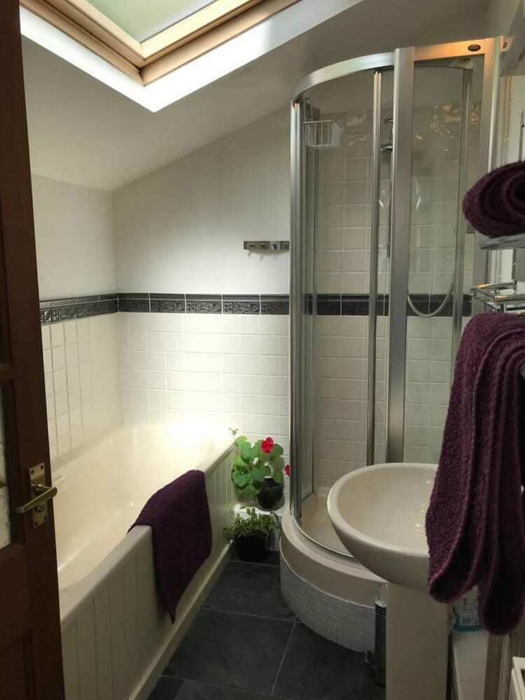 Holiday Apartment With Hot Tub