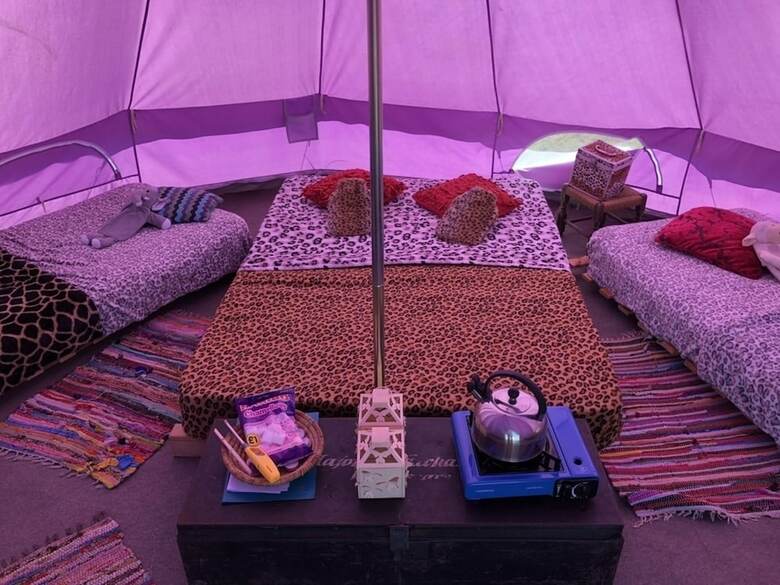 Fully-equipped Bell Tent 1-campsite