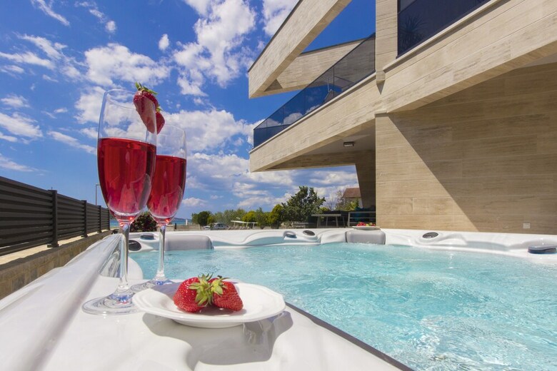 Villa Okit