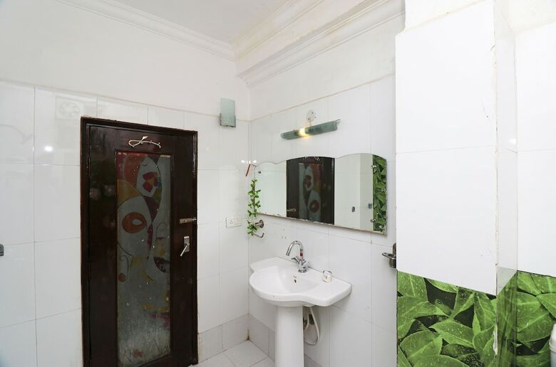 Oyo 4549 Hotel Abhilasha