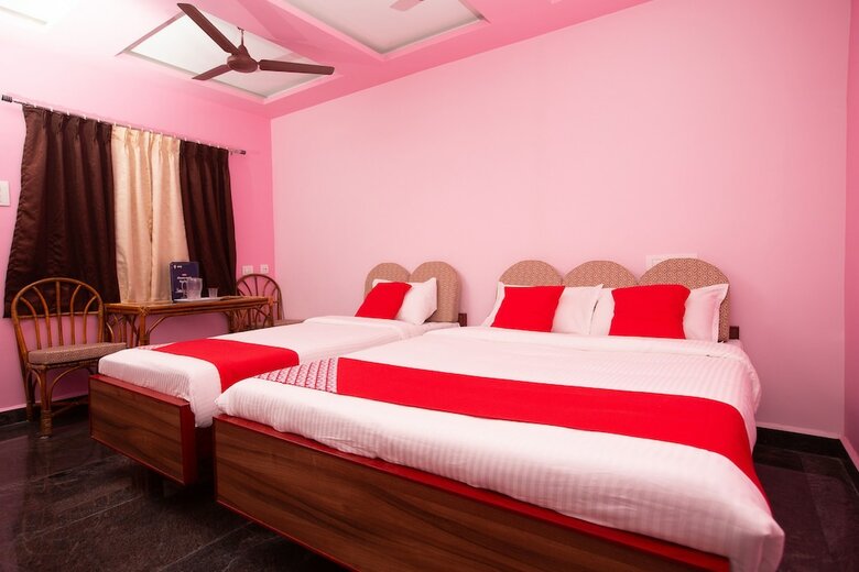 Hotel Oyo 23398 Sri Murugan Beach Paradise