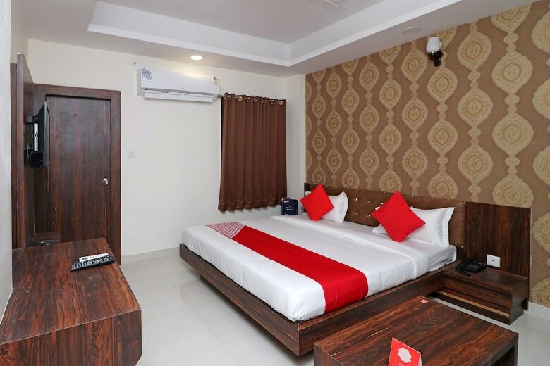 Oyo 17043 Hotel Ocean Pearl