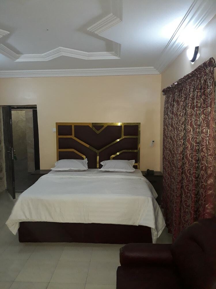 African Princess Hotel New Haven