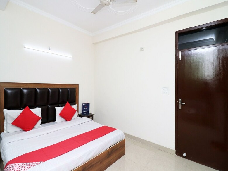Oyo 24958 Hotel Dayal