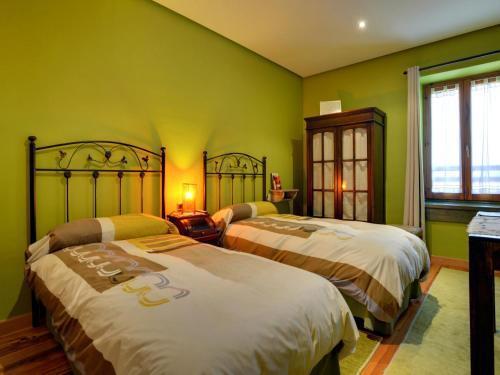 Logis Hostal Rural Txapi Txuri