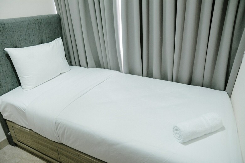 2br Deluxe And Modern Menteng Park Apartment