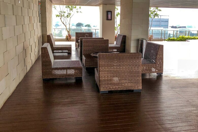 2br Deluxe And Modern Menteng Park Apartment