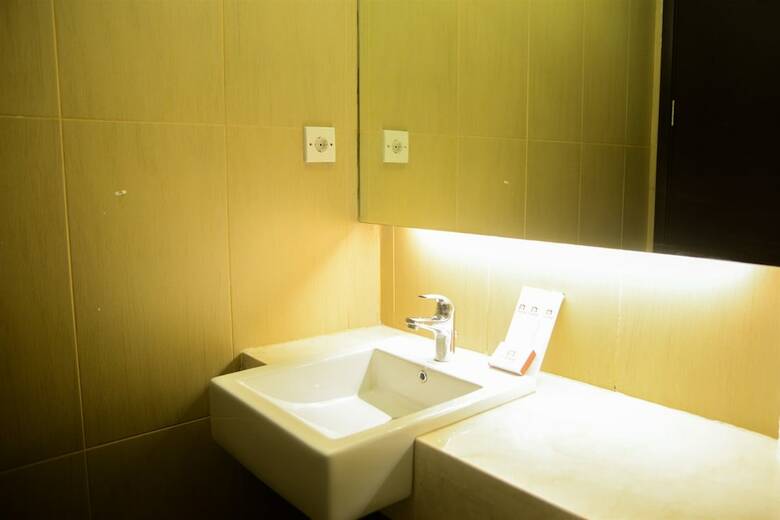 Simply Homey Studio Room At Gp Plaza Apartment