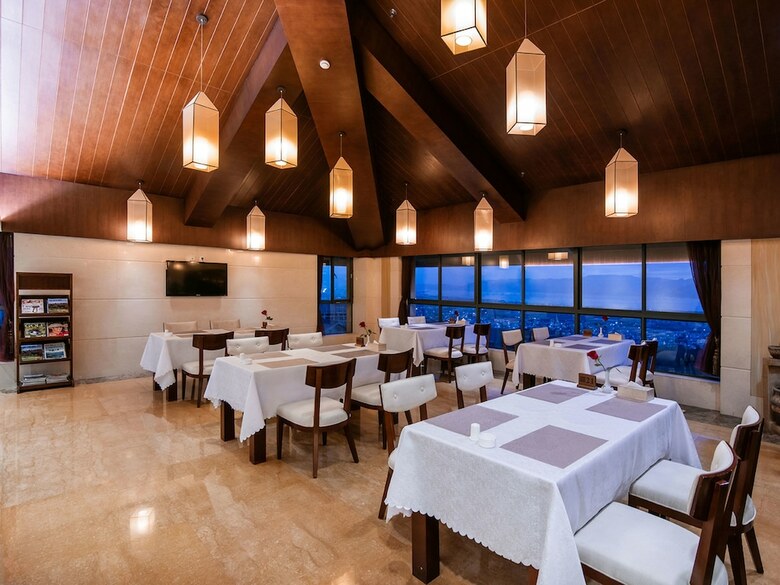 Meili Xiangyue Canghai Golf Hotel