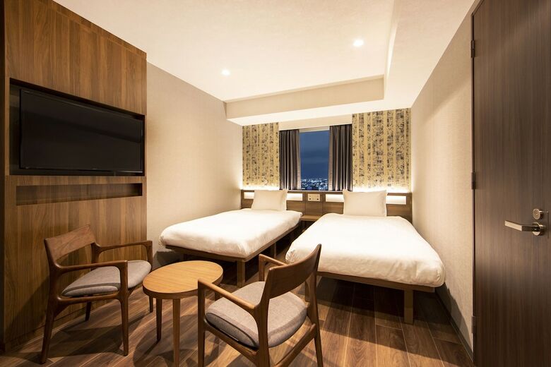 Karaksa Hotel Grande Shin-osaka Tower