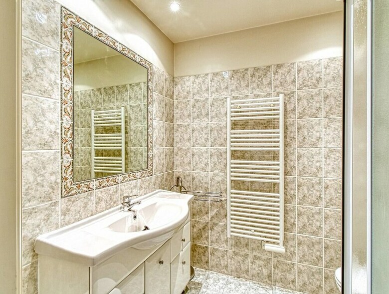 Beautiful 2 Bed Apartment Only 50m From The Beach!