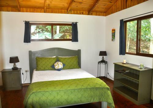 Bed & Breakfast Tiriguro Lodge
