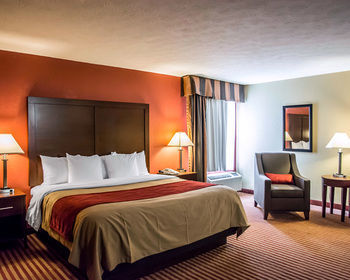 Hotel Comfort Inn & Suites