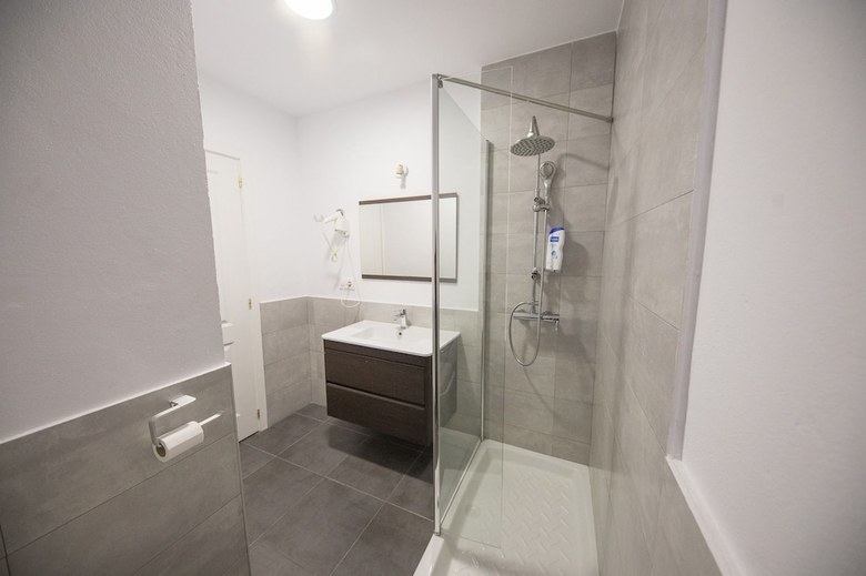 Hostal Factory Rooms Tarifa - Hostel