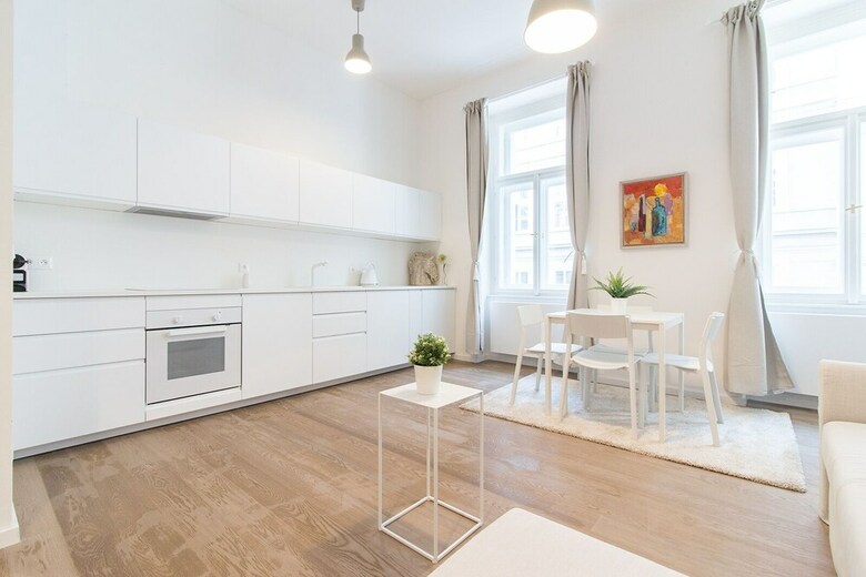 Apartment In Historical Building Next To Kampa