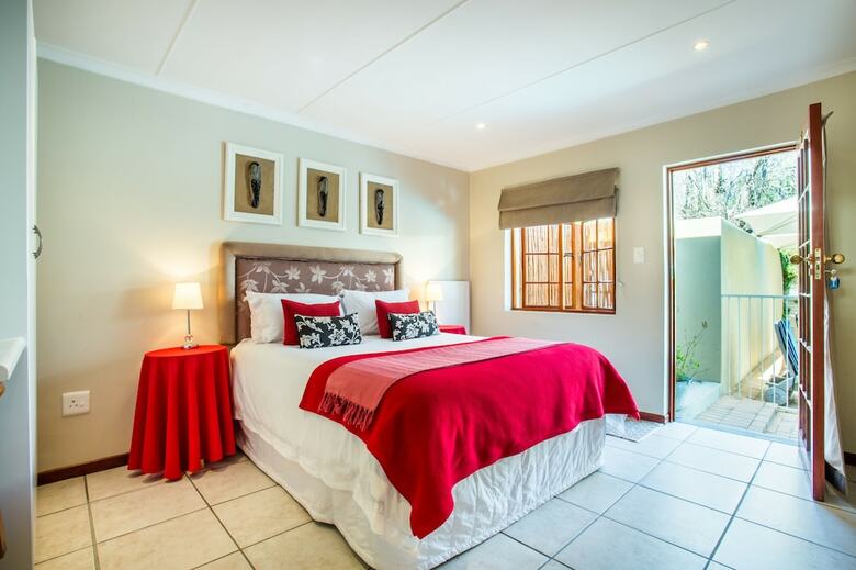 Hotel 88 Baron Van Reede Guesthouse