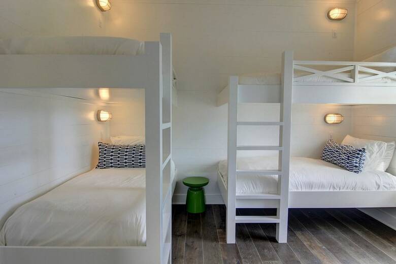 Cinnamon Shore- Sea Biscuit 279 Hi
