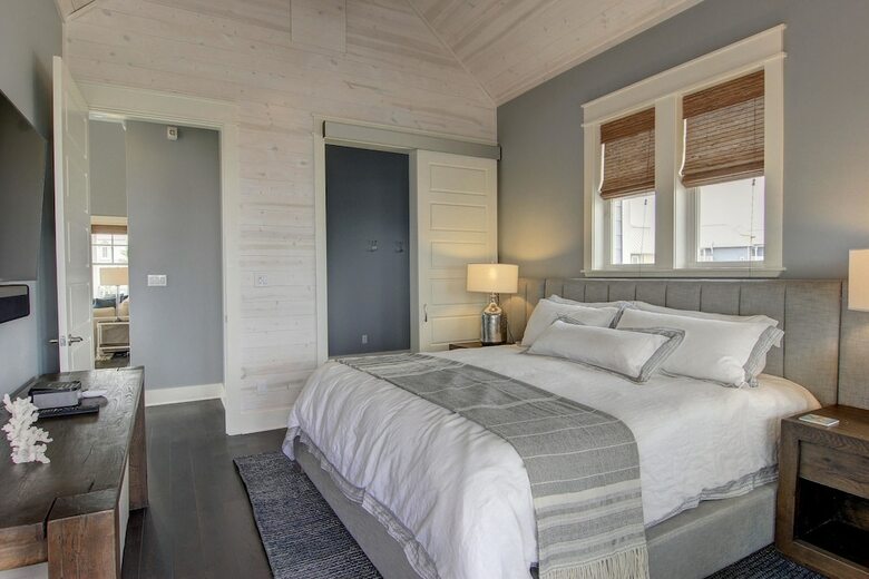 Cinnamon Shore- Coastal Charm 258 Hi