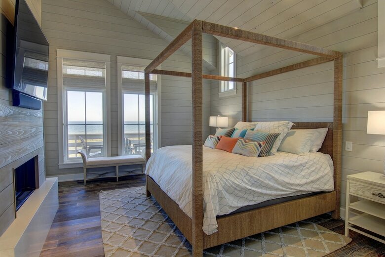 Cinnamon Shore- Barefoot Beach 236 Se