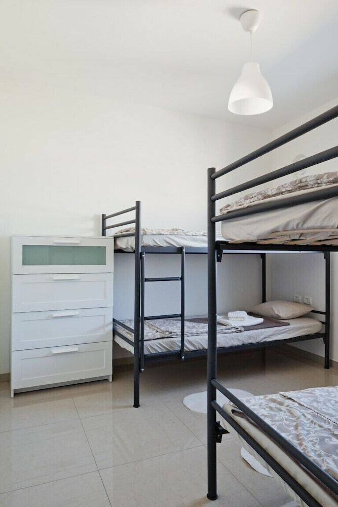Hostal Rest Home Hostel