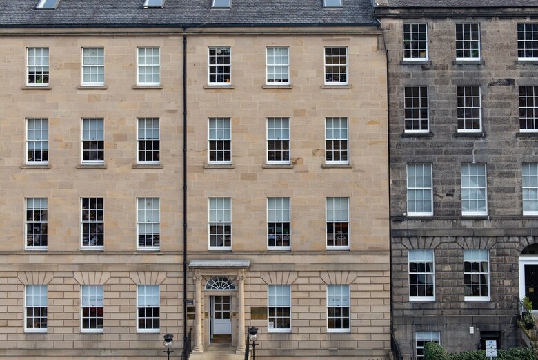 Apartamentos Stunning 4-bedroom Central Edinburgh