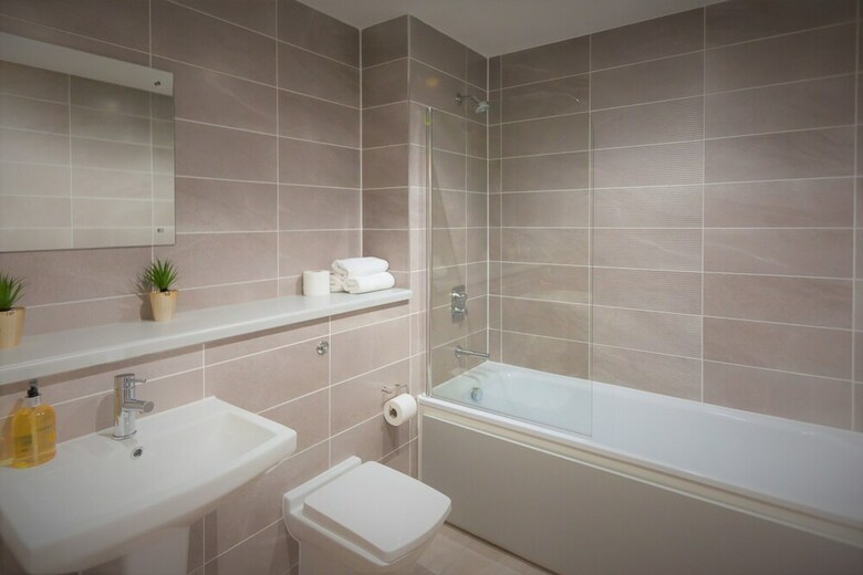 Beautiful Apartments In Media City