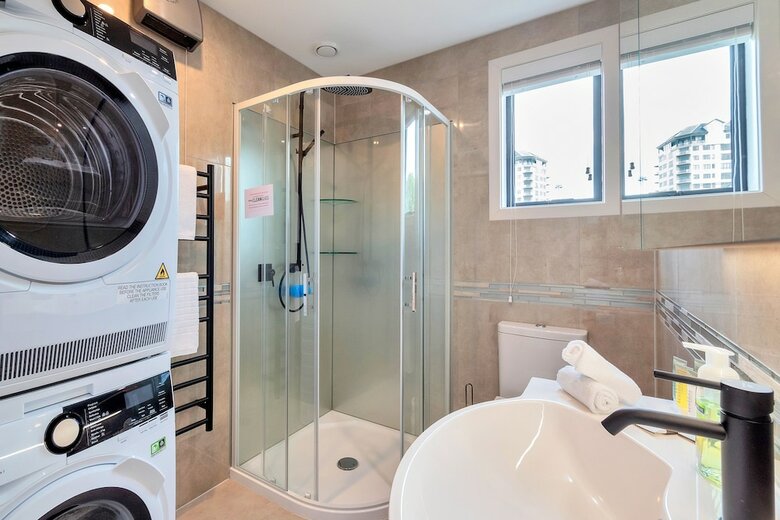 Beautifully Styled 2br W/ 2 Carparks + Aircon