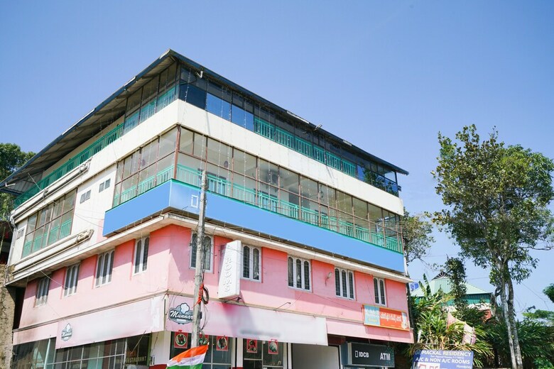 Hotel Oyo 15548 Mackal Residency