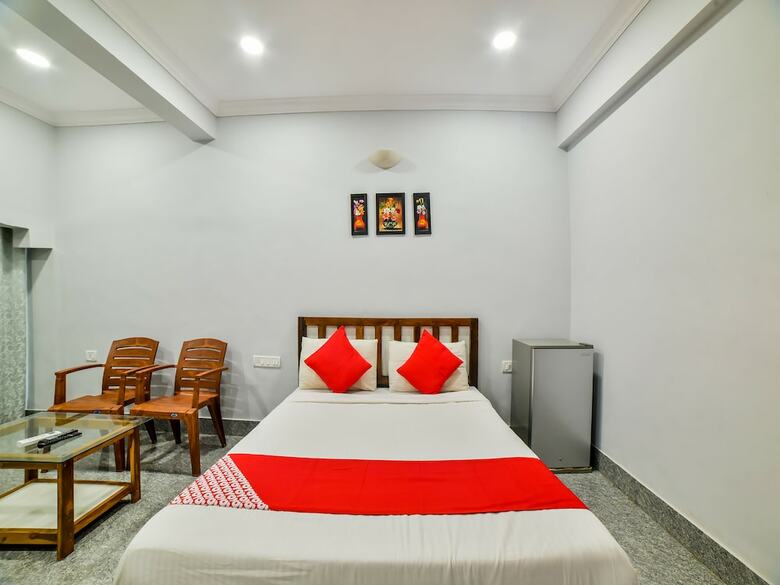 Hotel Oyo 29082 Pavitra Beach Home