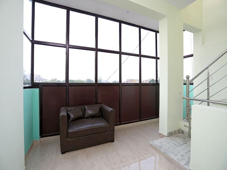 Hotel Oyo 17293 Country Residency