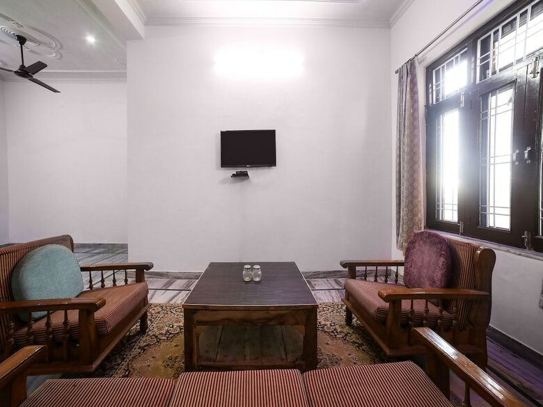 Oyo Home 22635 Modern Villa 3bhk