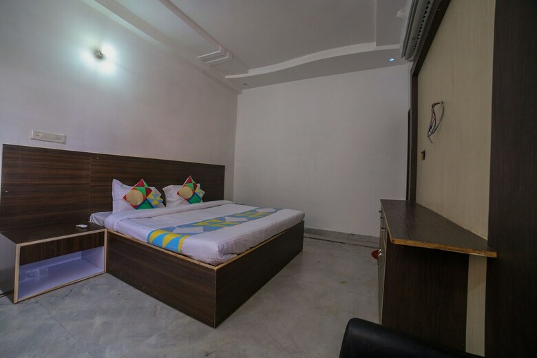 Oyo Home 16423 Spacious 3bhk