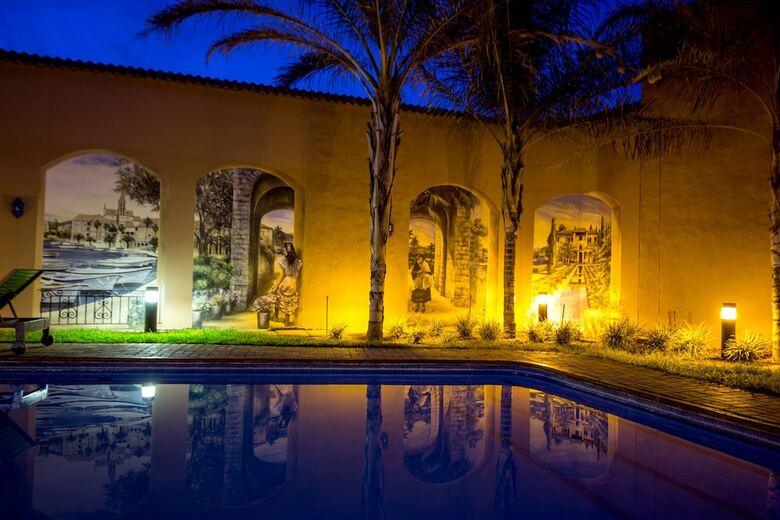 Desert Palace Hotel & Casino Resort
