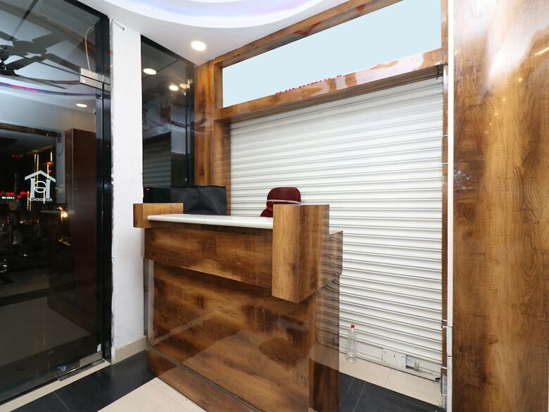 Oyo 1021 Hotel Gayatri Residency