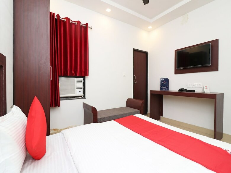 Oyo 1021 Hotel Gayatri Residency
