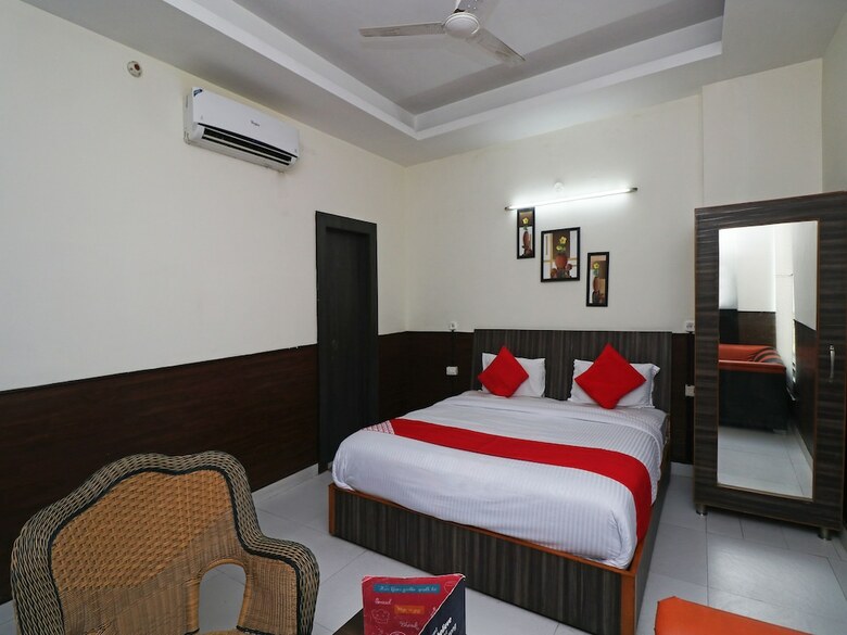 Hotel Oyo 22511 The Classic