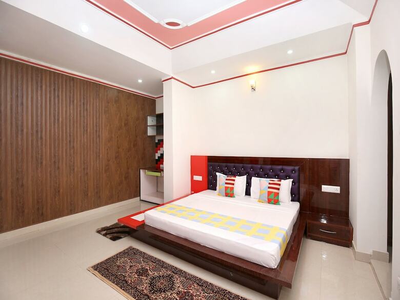 Hotel Oyo 17175 Home Blissful 2bhk Kumarhatti