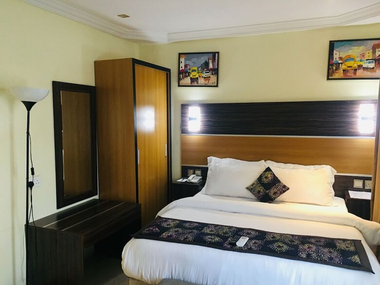 Aparthotel Stoneside Hotel And Apartments