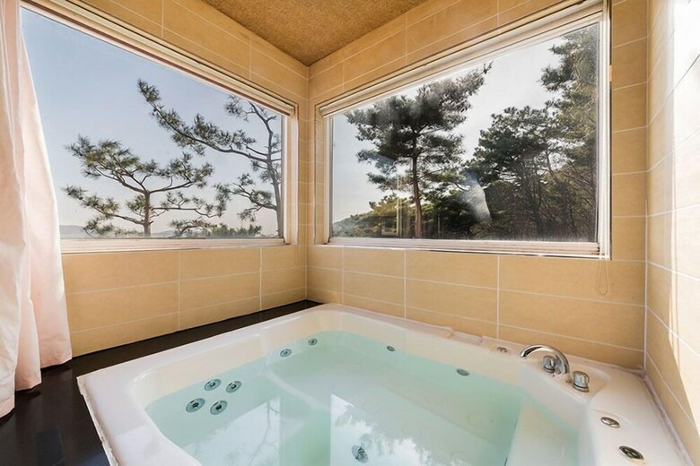 Ganghwa Skyhills Pension
