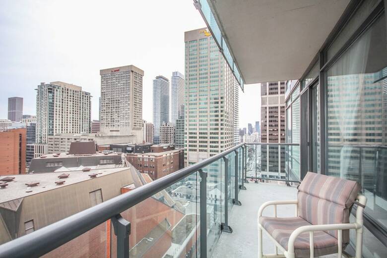 Hotel Sarkar Suites - Yorkville
