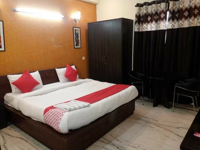 Hotel Comfort Rooms K R Group